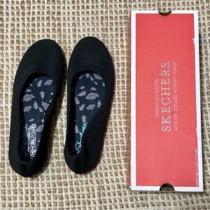 Skechers Womens Casey Engineered Textured Knit Skimmer, Black